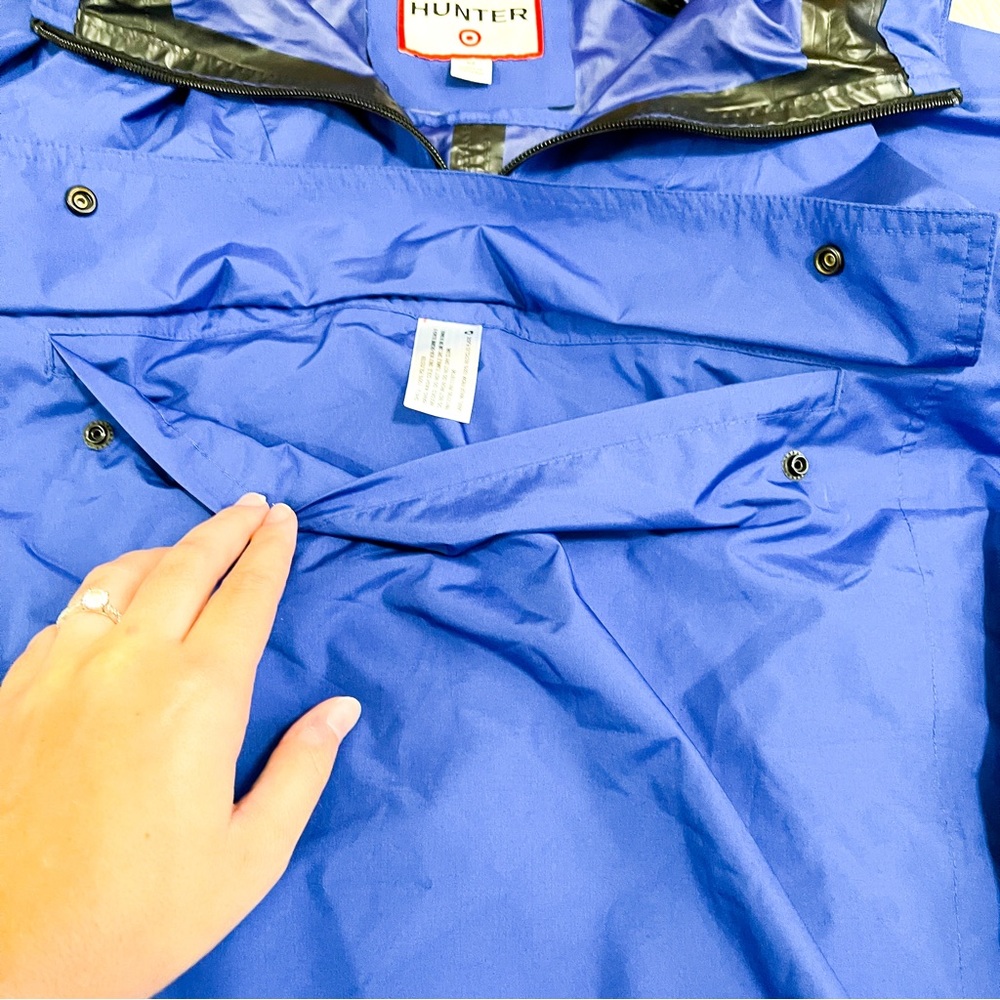 Hunter Rain Jacket - image 3